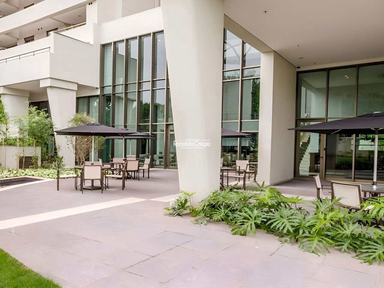 Flat/Apart Hotel à venda e aluguel com 2 quartos, 60m² - Foto 18