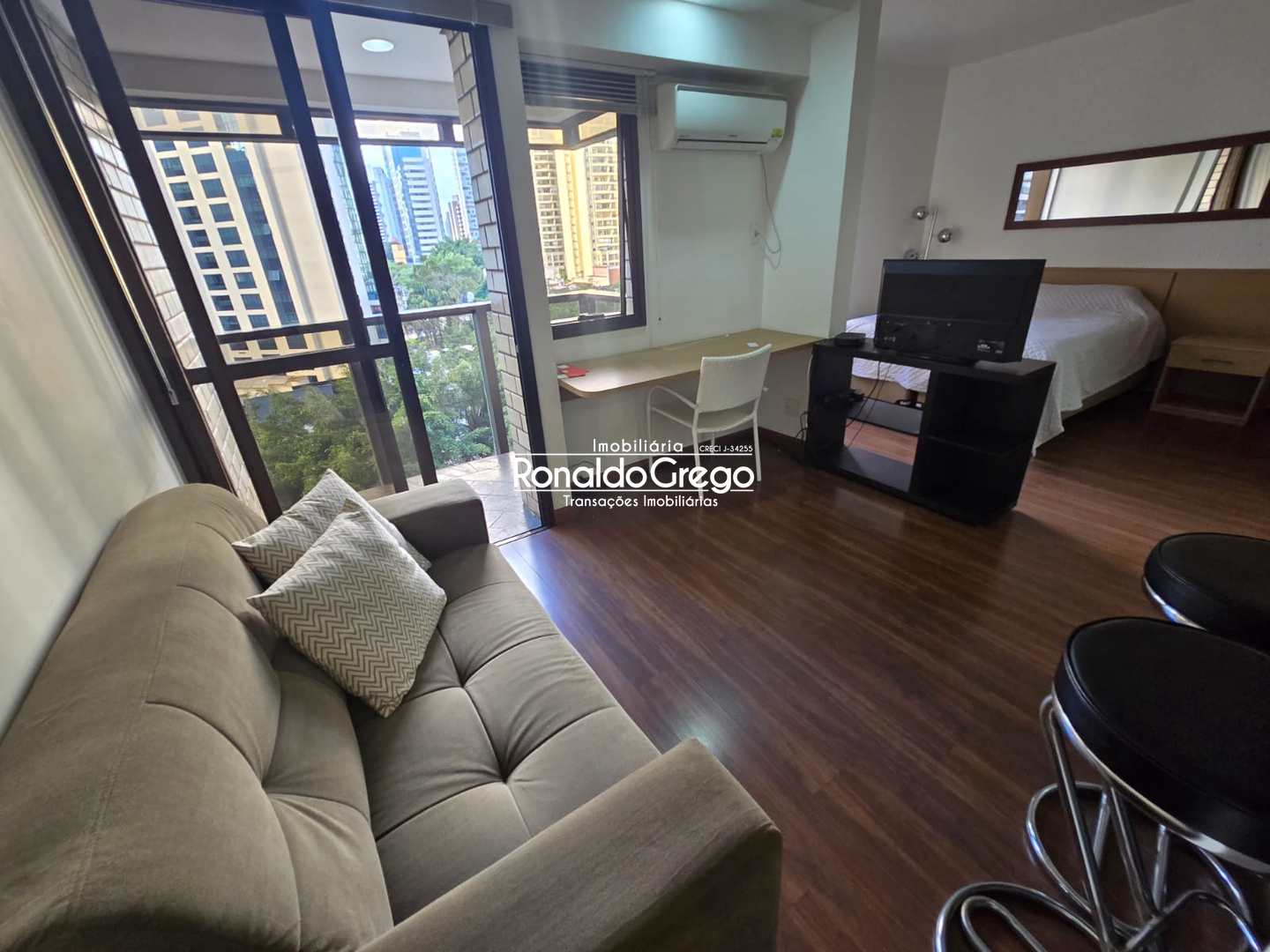 Flat/Apart Hotel para alugar com 1 quarto, 37m² - Foto 1