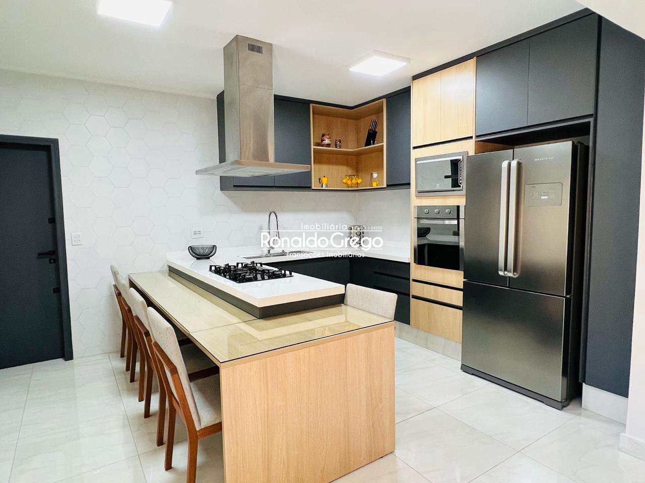 Sobrado à venda e aluguel com 3 quartos, 200m² - Foto 15