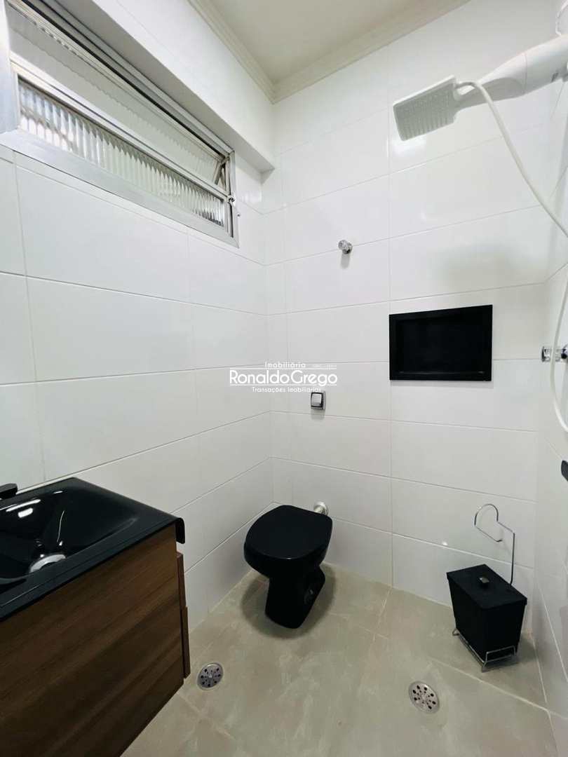 Sobrado à venda e aluguel com 3 quartos, 200m² - Foto 29