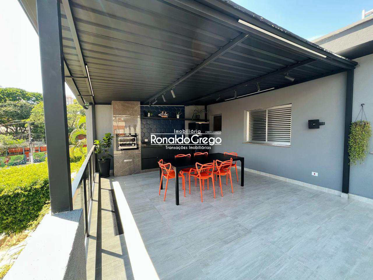 Sobrado à venda e aluguel com 3 quartos, 200m² - Foto 8
