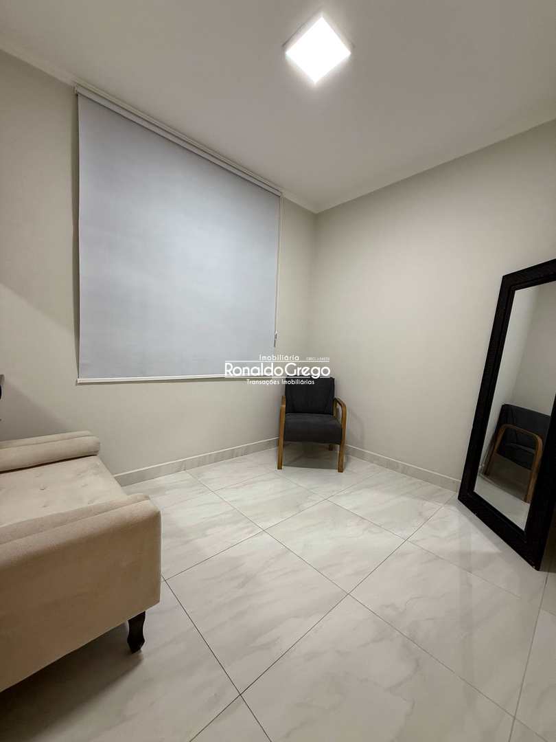 Sobrado à venda e aluguel com 3 quartos, 200m² - Foto 37