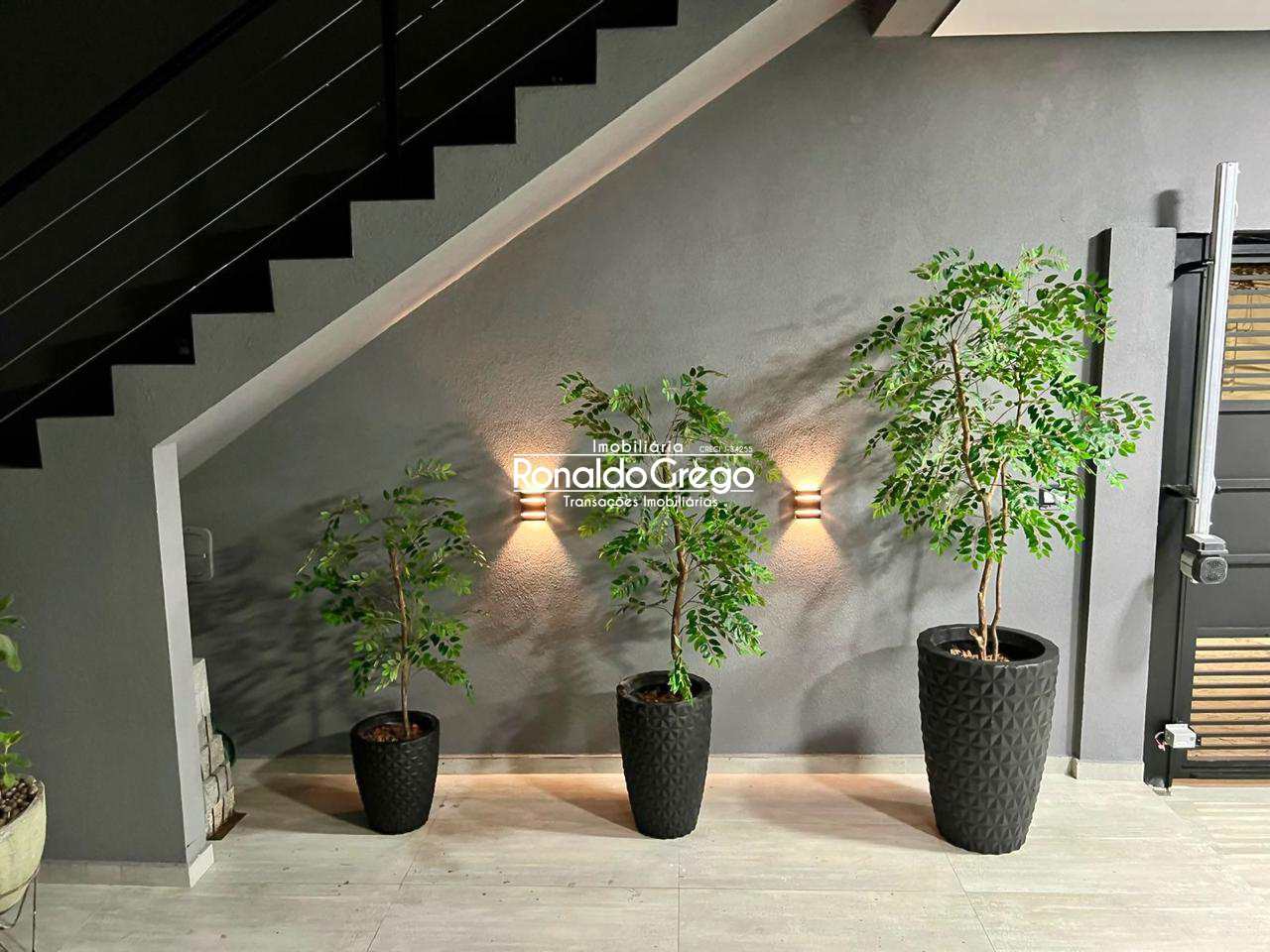 Sobrado à venda e aluguel com 3 quartos, 200m² - Foto 11