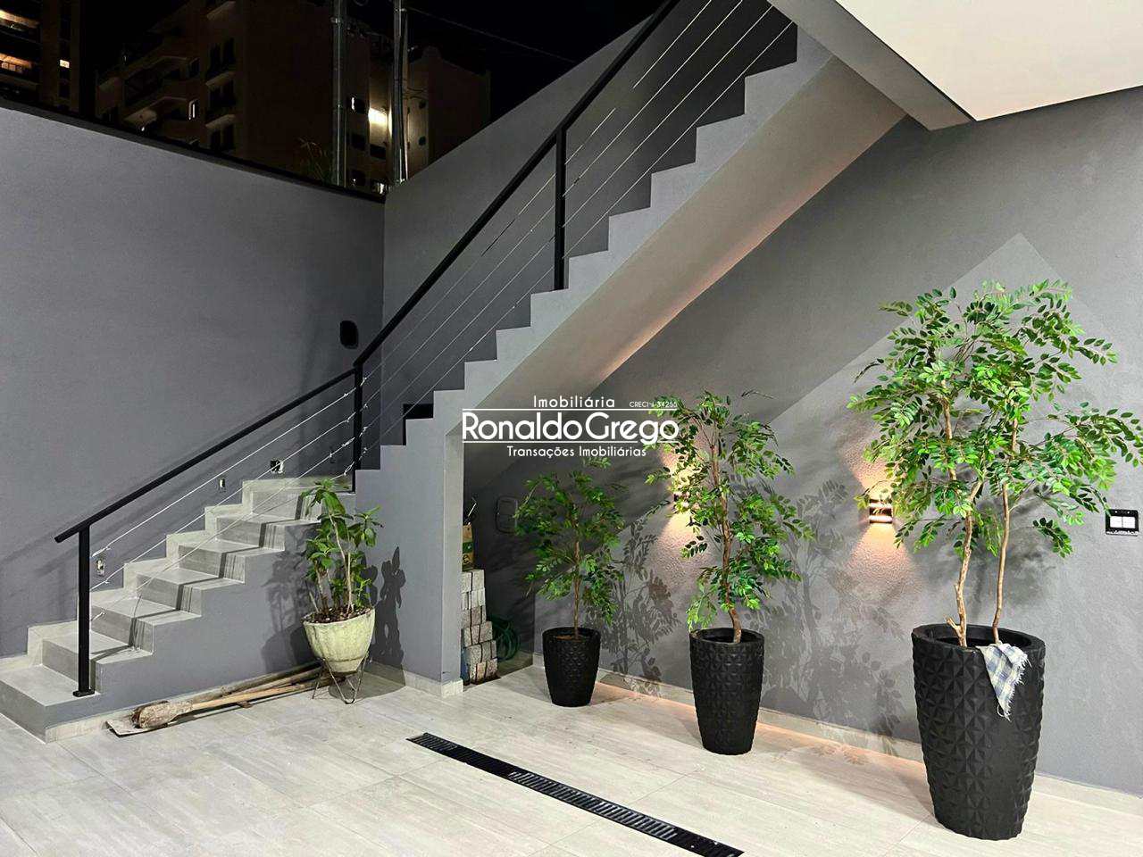 Sobrado à venda e aluguel com 3 quartos, 200m² - Foto 6