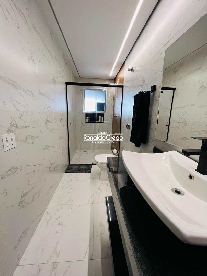 Sobrado à venda e aluguel com 3 quartos, 200m² - Foto 21
