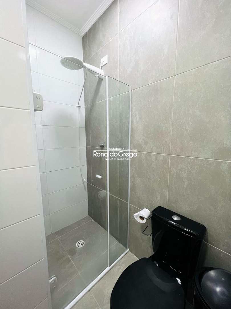 Sobrado à venda e aluguel com 3 quartos, 200m² - Foto 27
