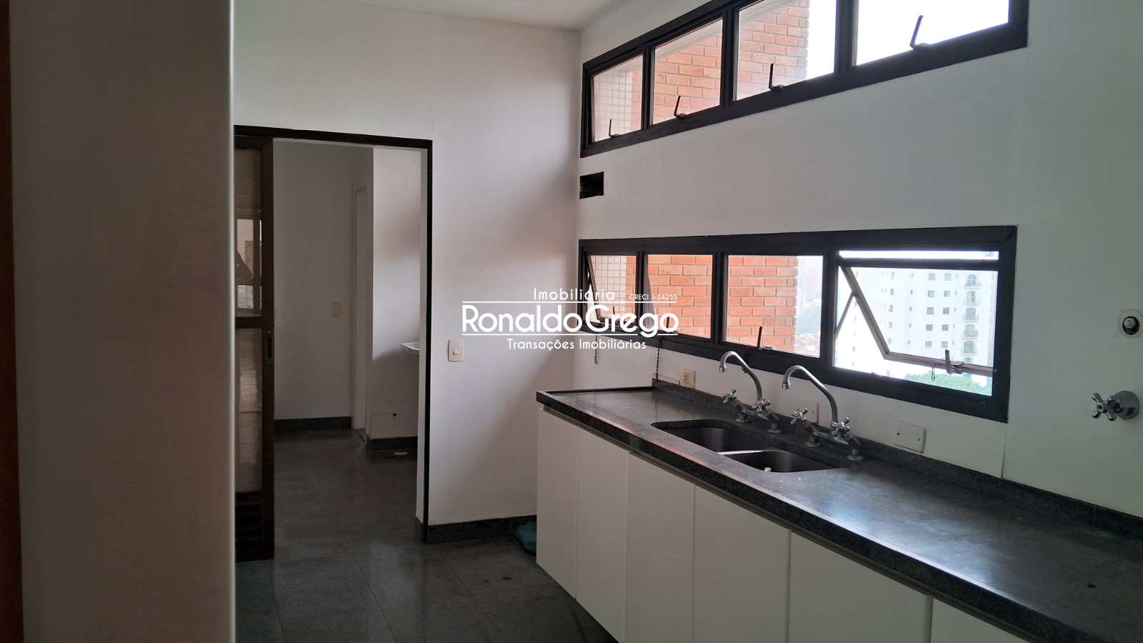 Apartamento à venda e aluguel com 4 quartos, 255m² - Foto 13