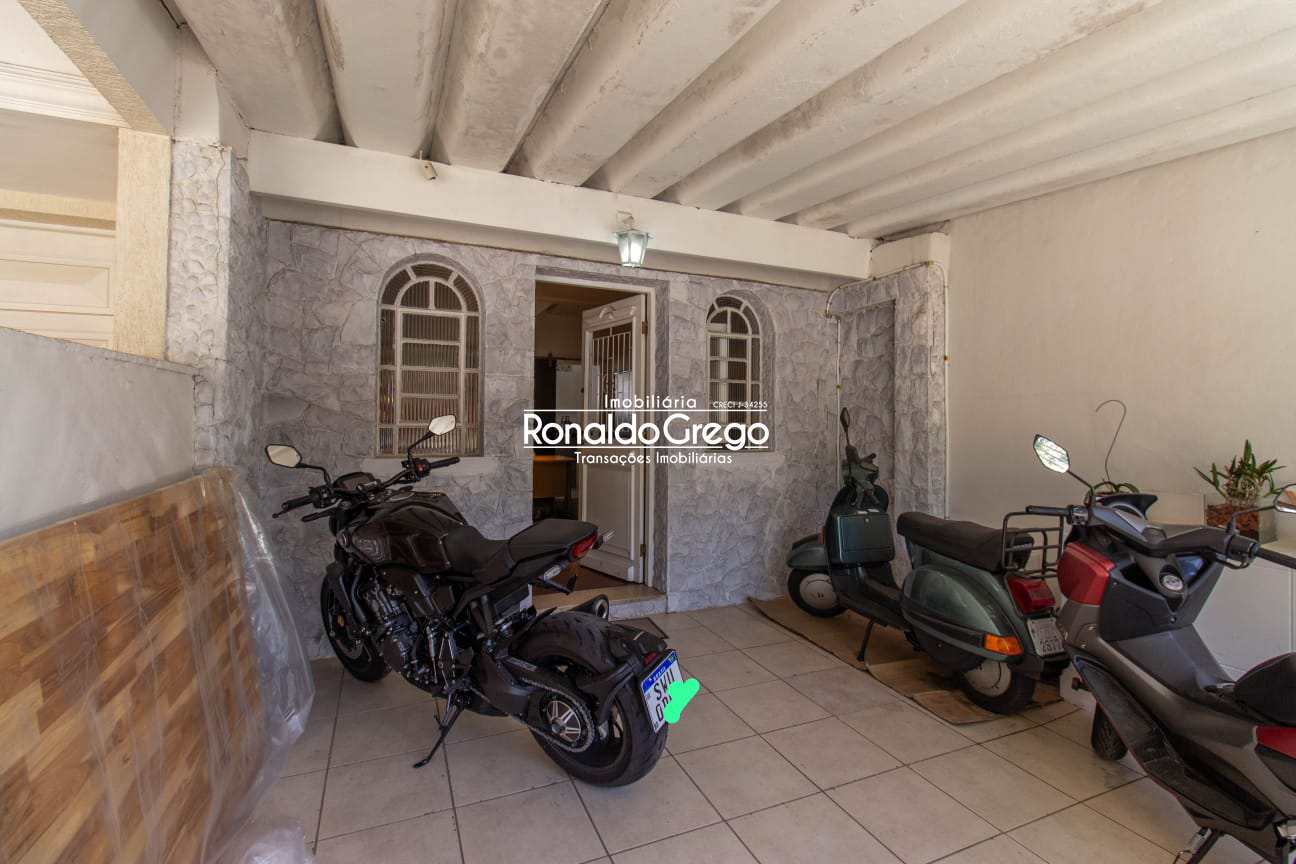 Casa à venda com 2 quartos, 240m² - Foto 33