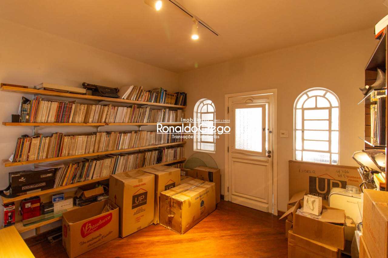 Casa à venda com 2 quartos, 240m² - Foto 3