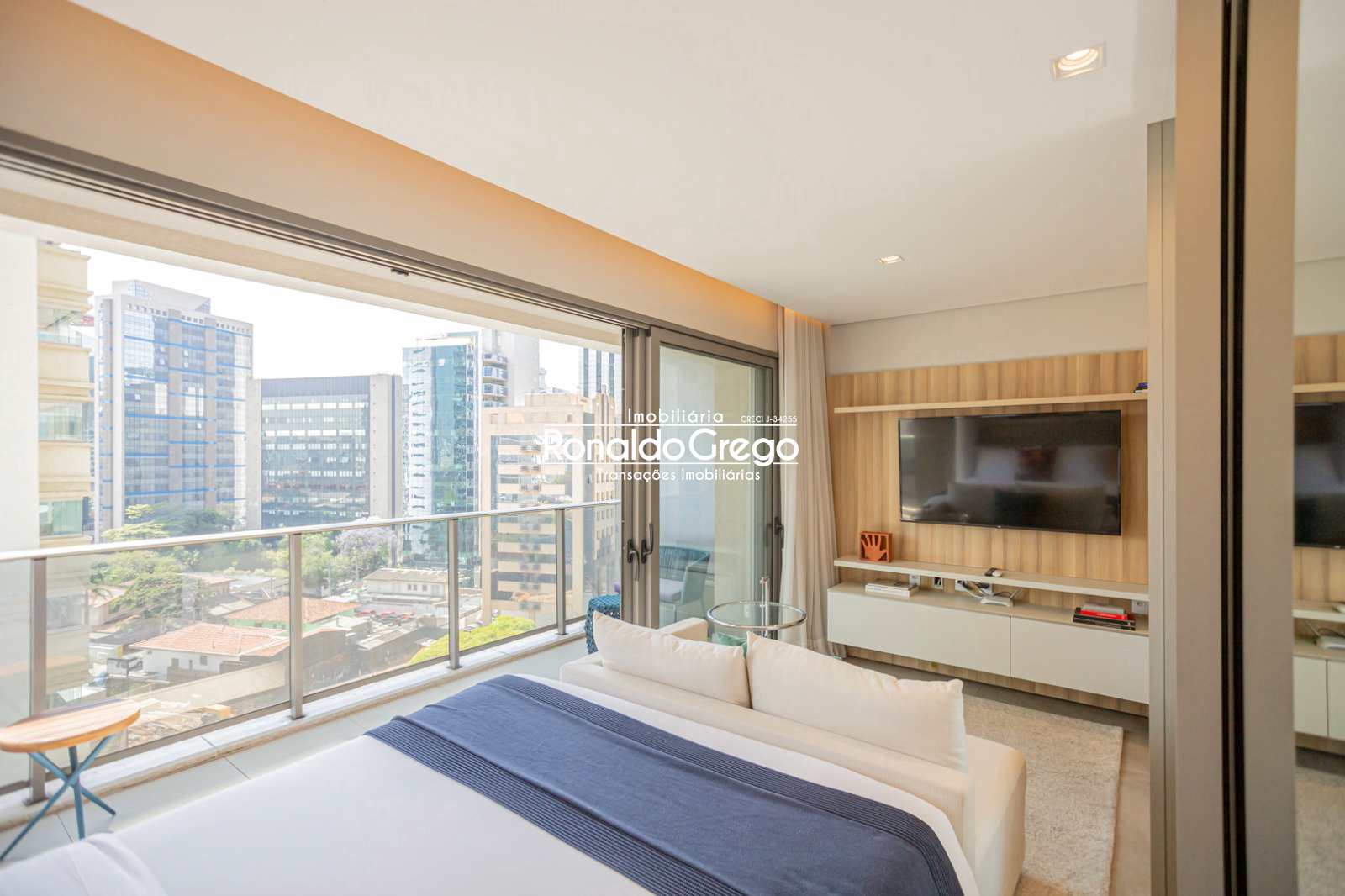 Flat/Apart Hotel para alugar com 1 quarto, 42m² - Foto 1
