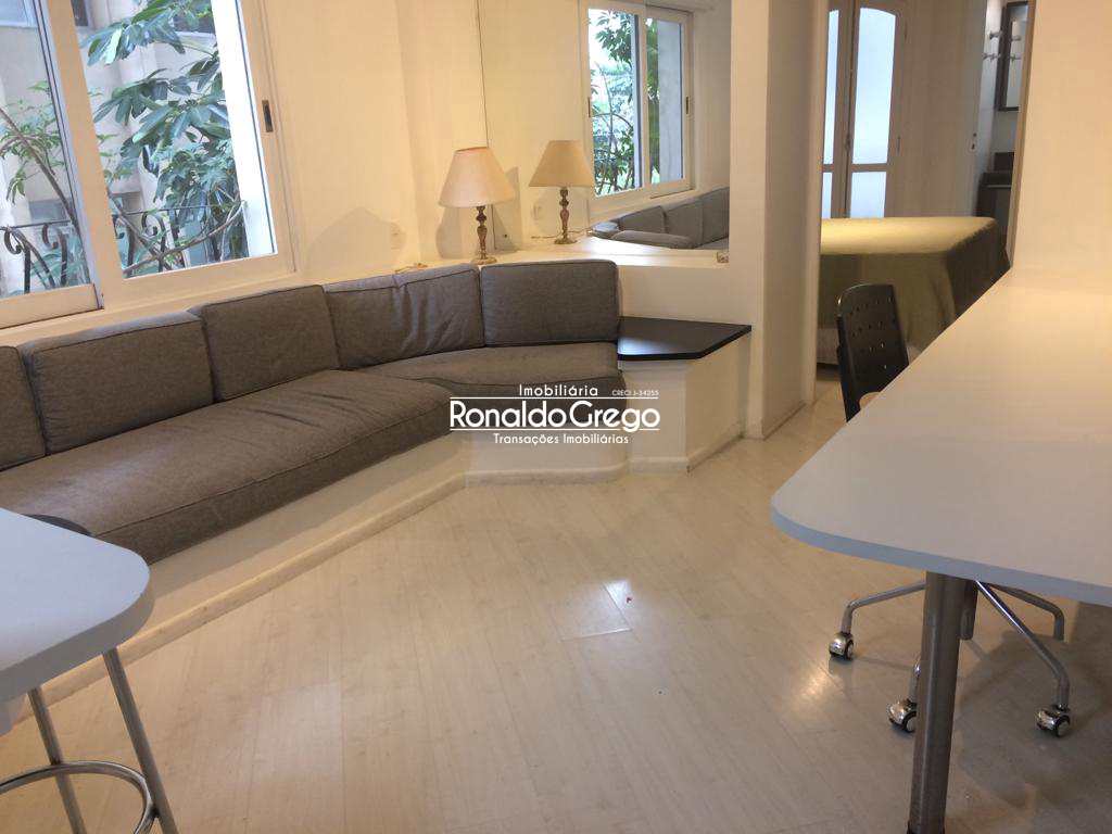 Flat com 1 quarto, Jardins, 1 suite 1 vaga e serviços