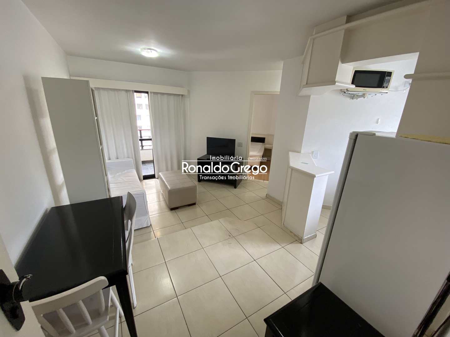 Flat com 1 quarto,1 suite 1 vaga Jardins, ao lado do HC