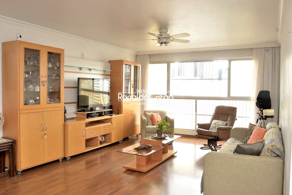 Apartamento à venda com 3 quartos, 118m² - Foto 1