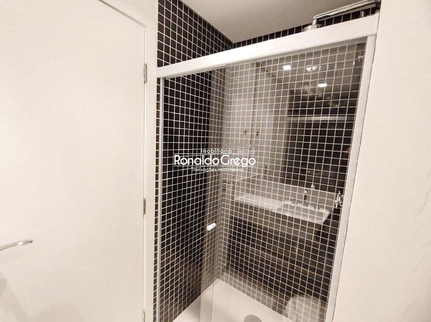 Apartamento para alugar com 1 quarto, 62m² - Foto 13