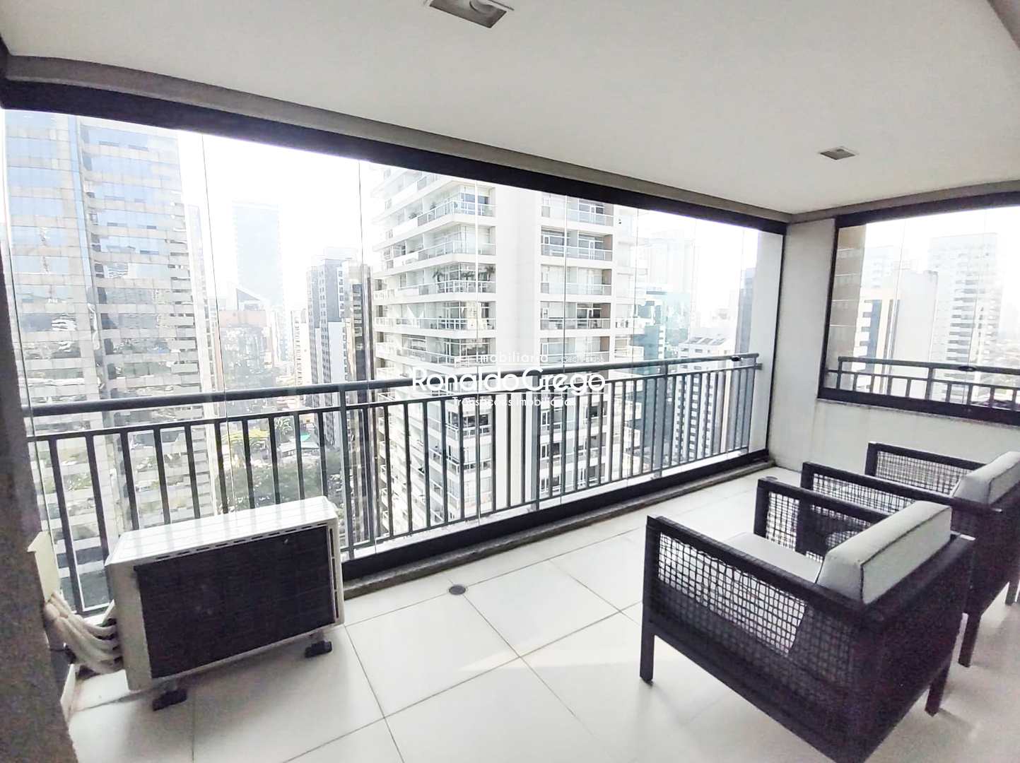 Apartamento para alugar com 1 quarto, 62m² - Foto 10