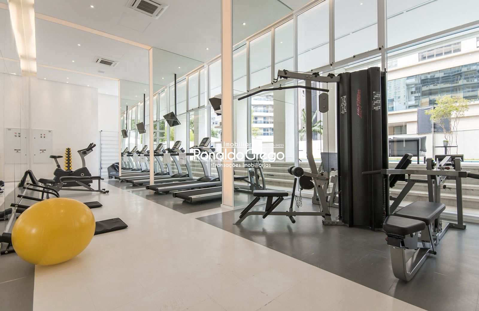 Apartamento à venda com 1 quarto, 28m² - Foto 18