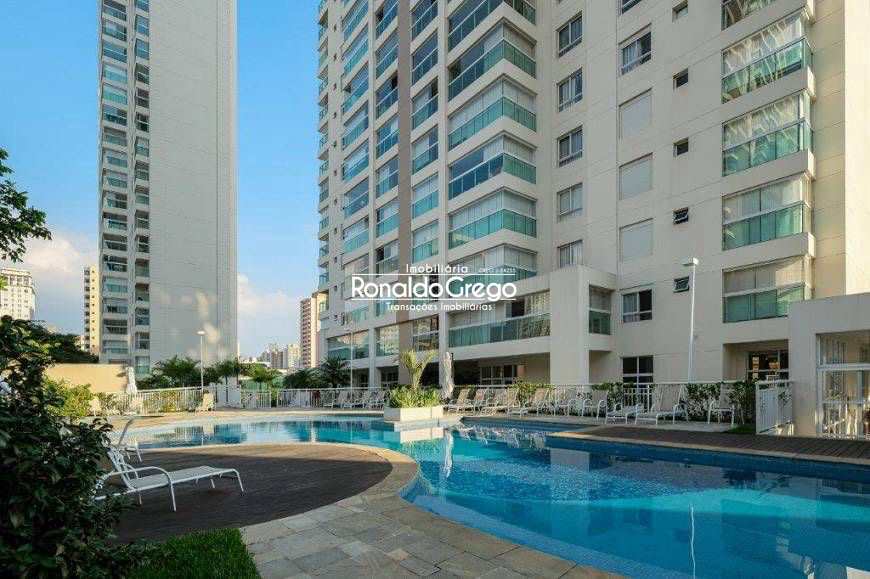 Apartamento à venda com 3 quartos, 210m² - Foto 18