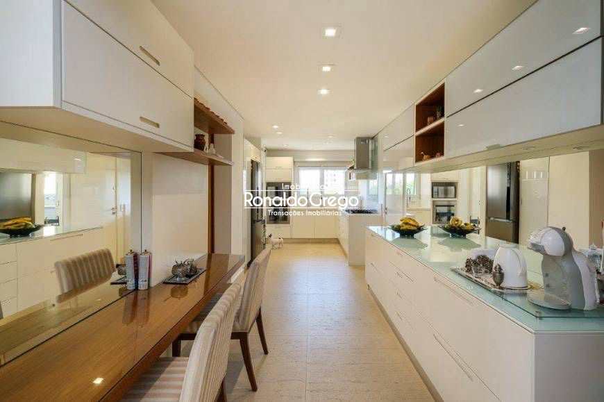 Apartamento à venda com 3 quartos, 210m² - Foto 7