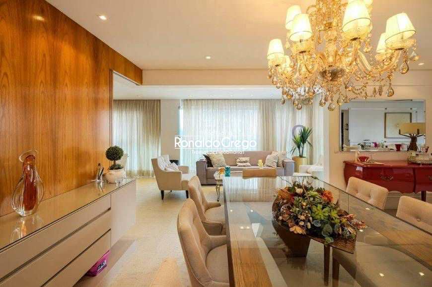 Apartamento à venda com 3 quartos, 210m² - Foto 4