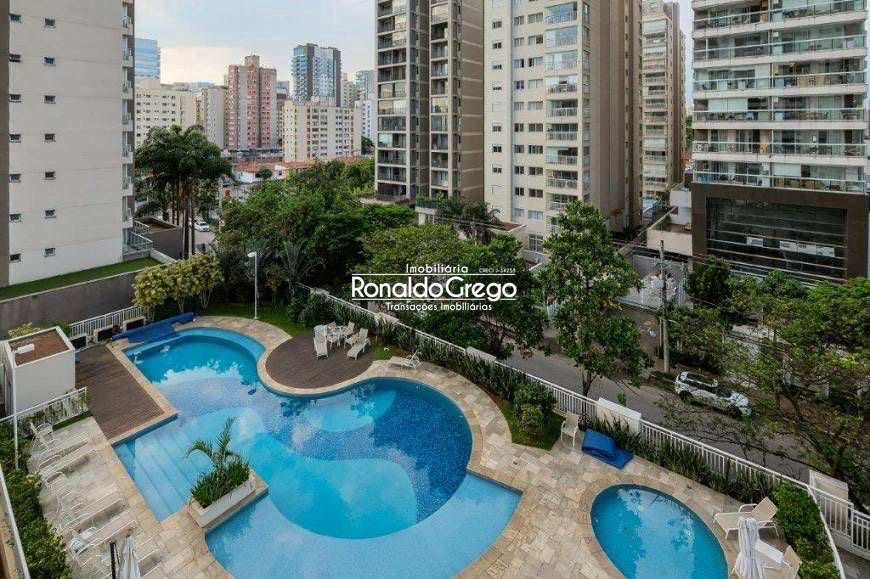 Apartamento à venda com 3 quartos, 210m² - Foto 19