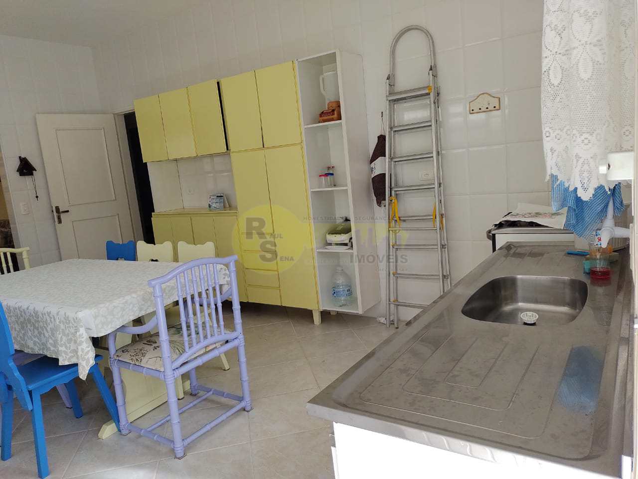 Casa à venda com 3 quartos, 250m² - Foto 9