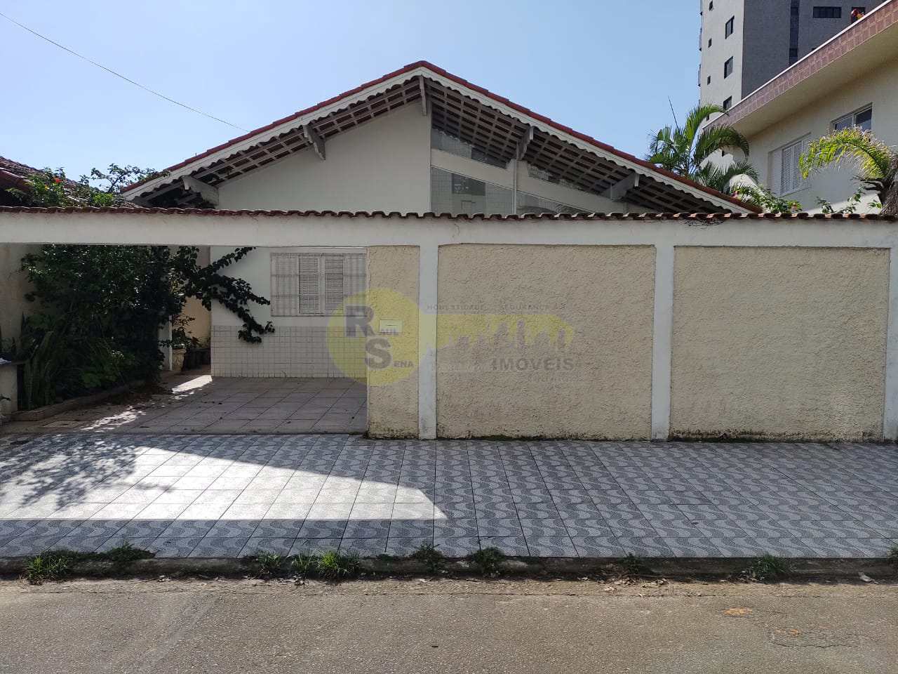 Casa à venda com 3 quartos, 250m² - Foto 4