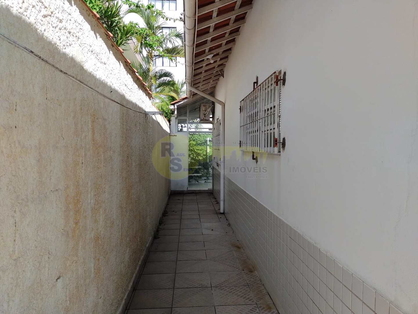 Casa à venda com 3 quartos, 250m² - Foto 37