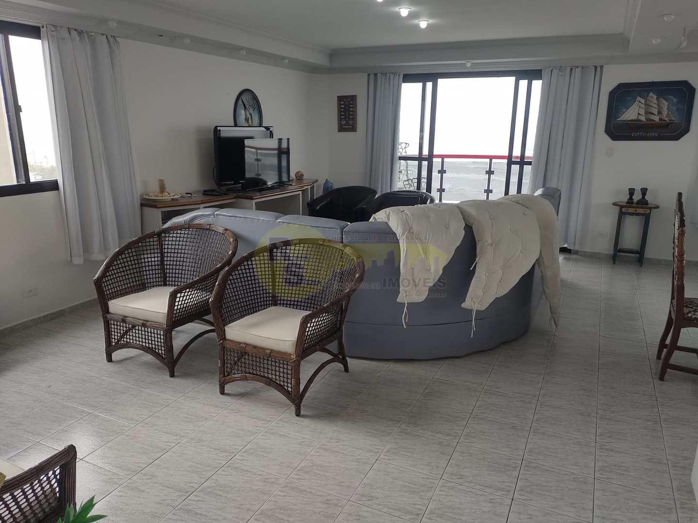 Apartamento à venda com 3 quartos, 170m² - Foto 11