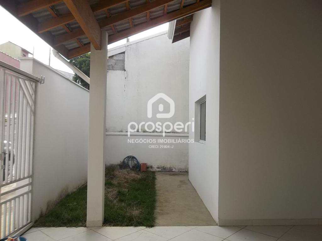 Casa à venda com 3 quartos, 250m² - Foto 1