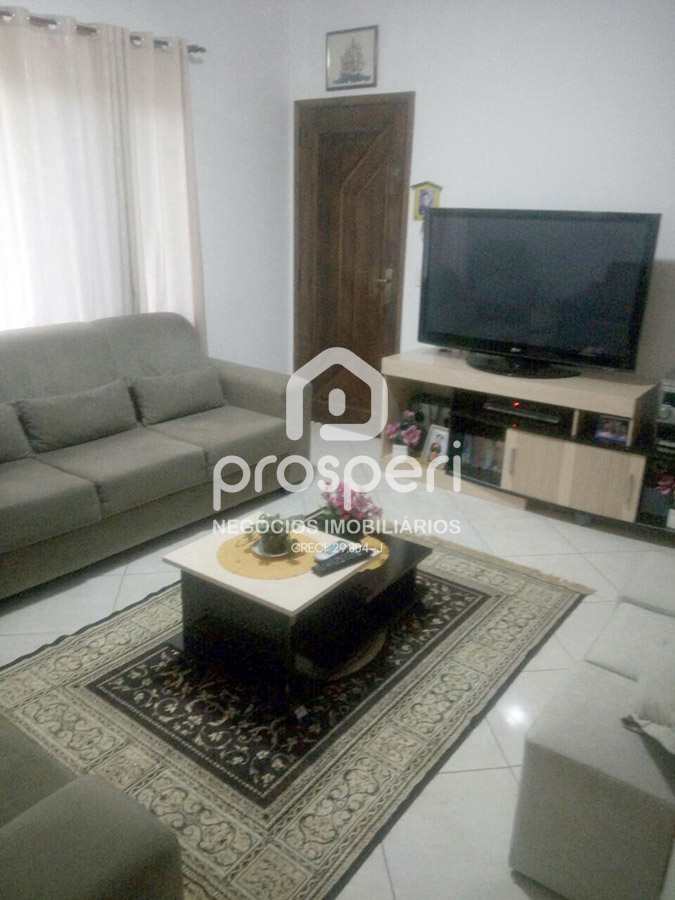 Casa à venda com 3 quartos, 250m² - Foto 2