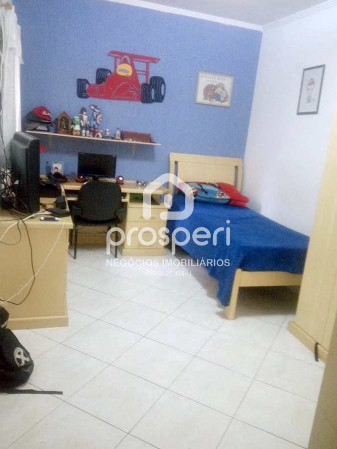 Casa à venda com 3 quartos, 250m² - Foto 7