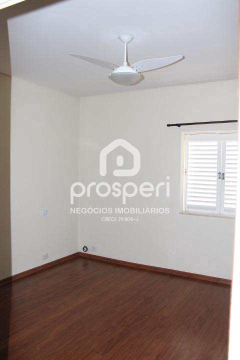 Casa à venda com 3 quartos, 261m² - Foto 14