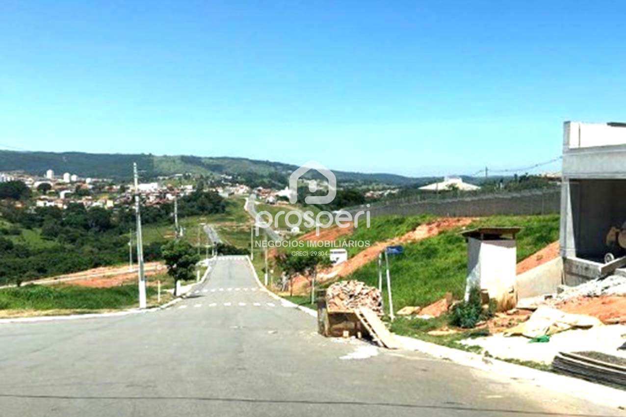 Terreno à venda, 450m² - Foto 1