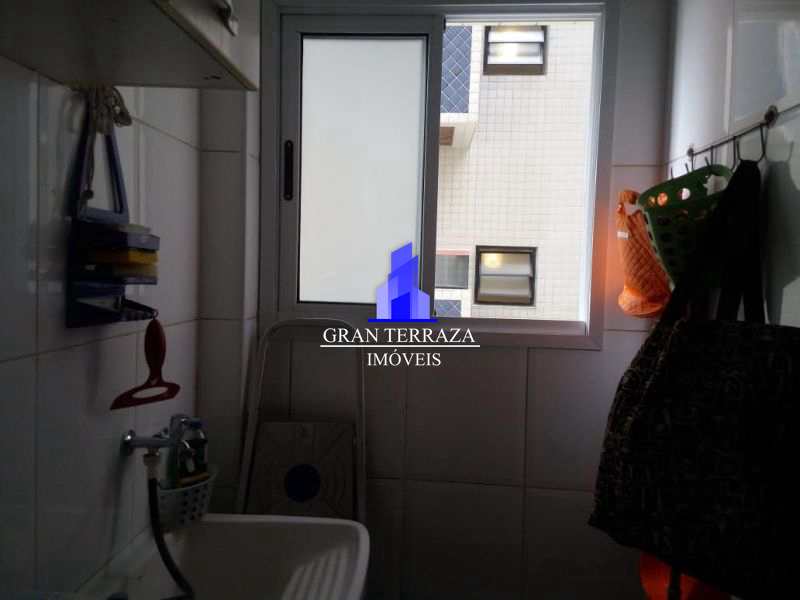 Apartamento à venda com 1 quarto, 53m² - Foto 9