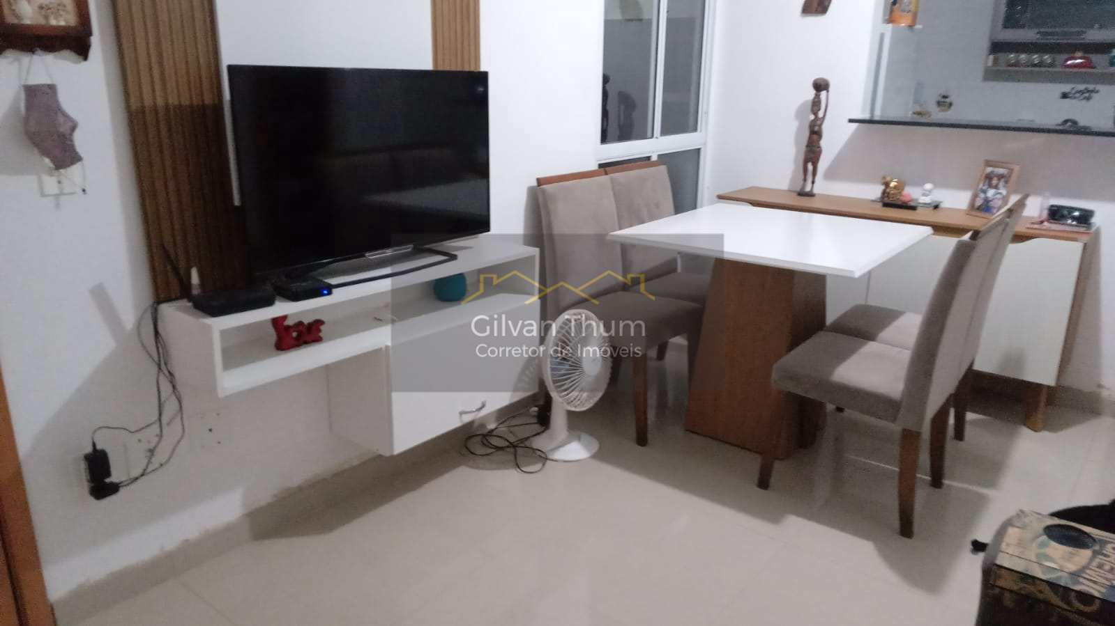 Apartamento à venda com 2 quartos, 50m² - Foto 2