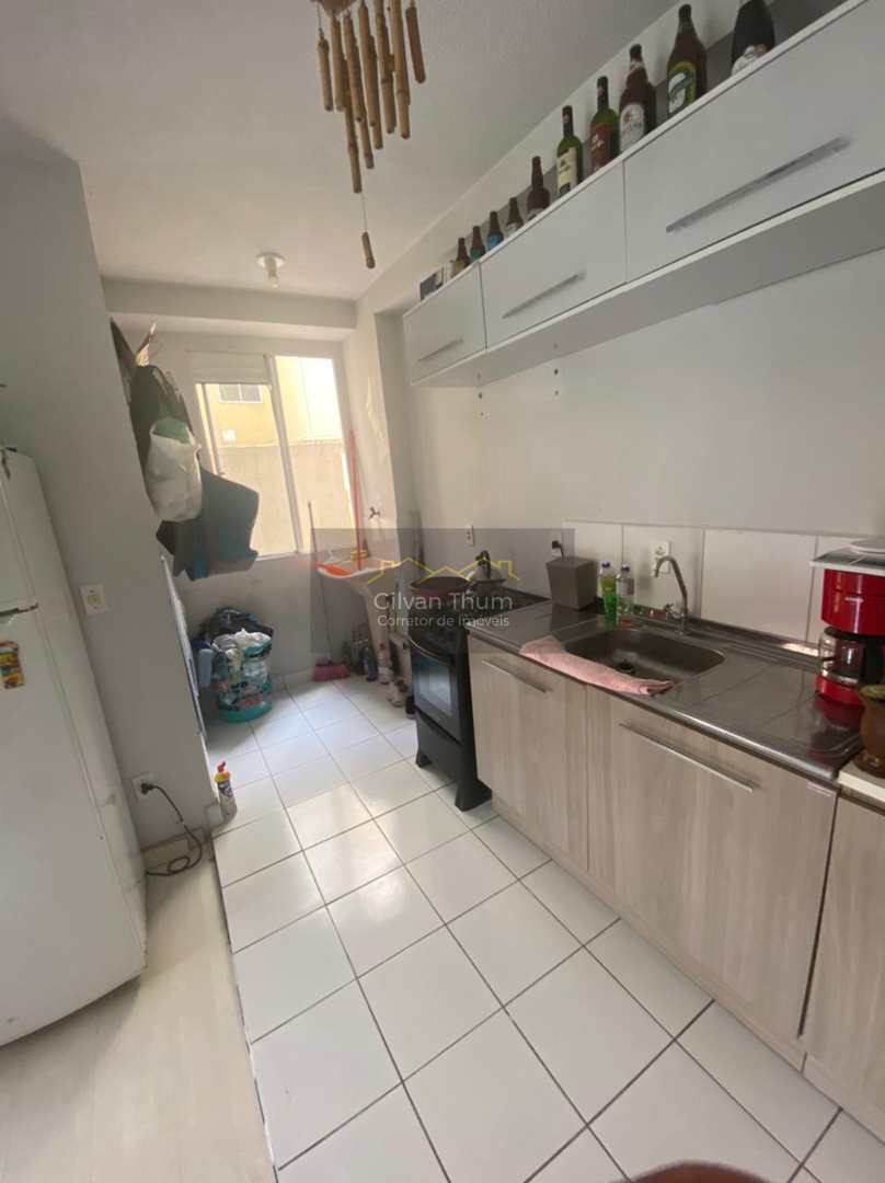 Apartamento à venda com 2 quartos, 42m² - Foto 3