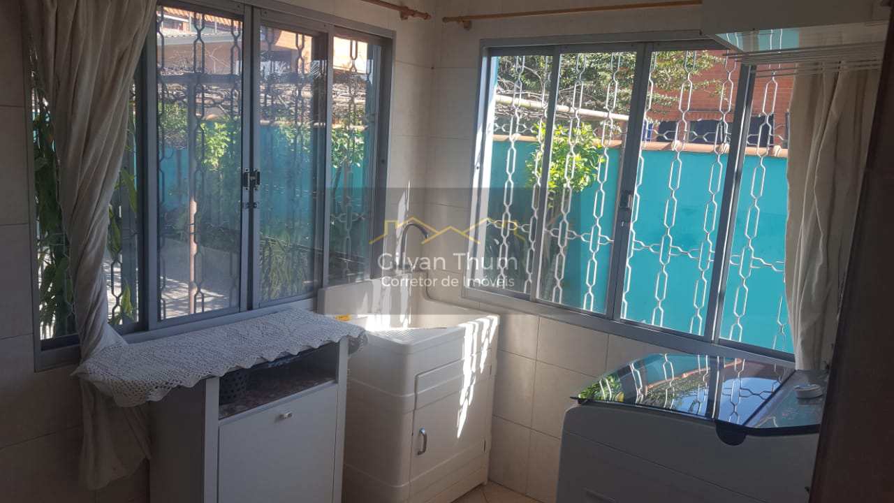 Casa à venda com 3 quartos, 200m² - Foto 13