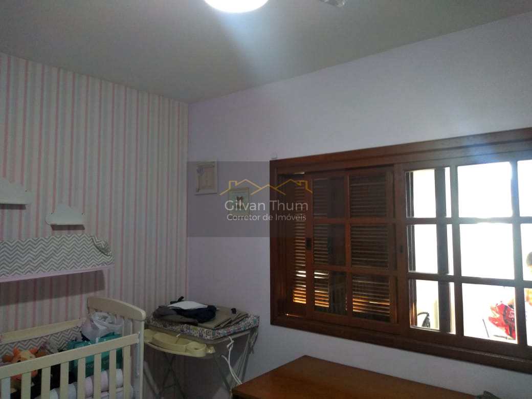 Casa à venda com 3 quartos, 210m² - Foto 11