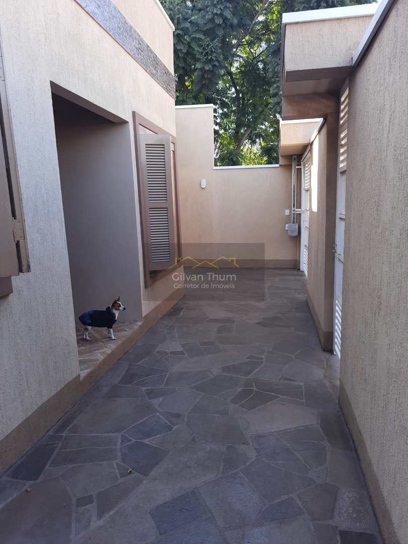 Casa à venda com 3 quartos, 200m² - Foto 43