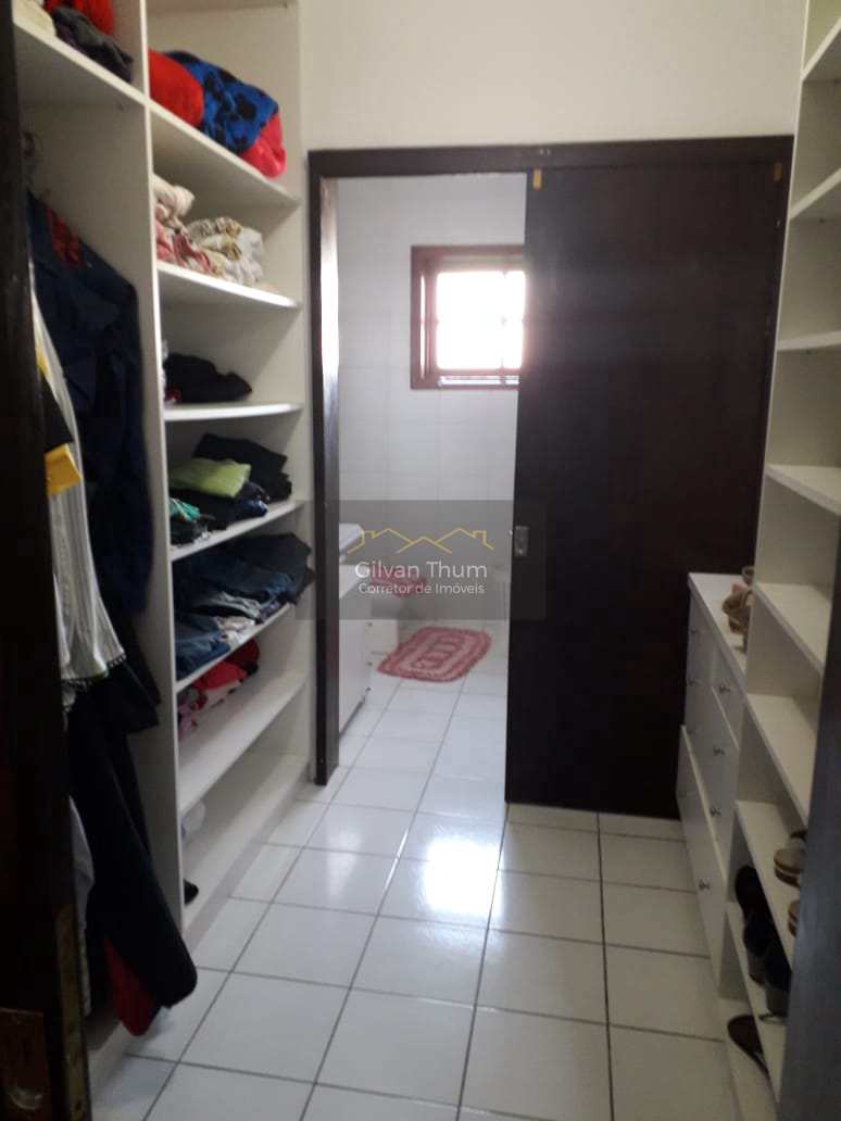 Casa à venda com 5 quartos, 213m² - Foto 17