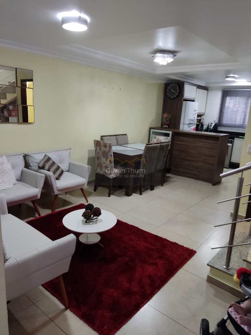 Sobrado à venda com 3 quartos, 99m² - Foto 2