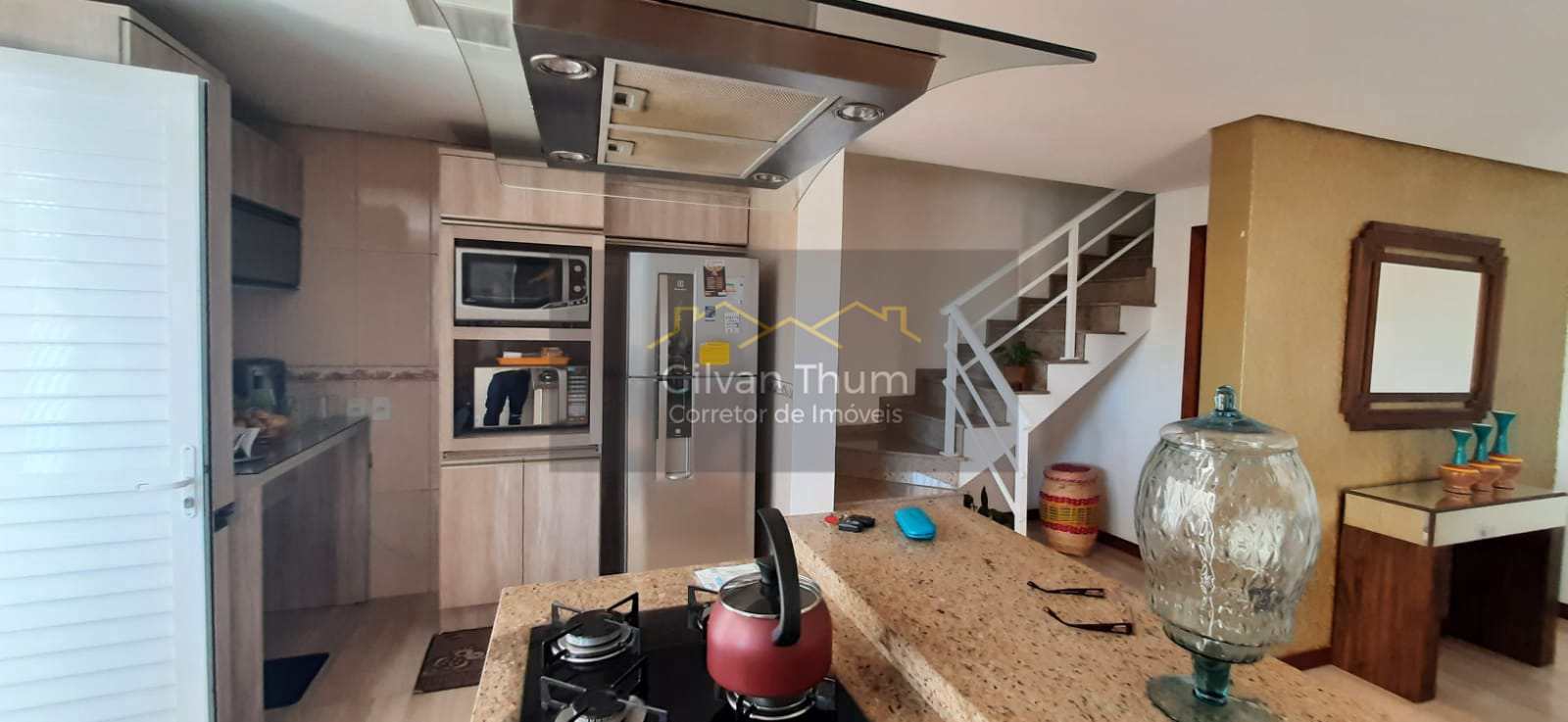 Casa à venda com 4 quartos, 240m² - Foto 7