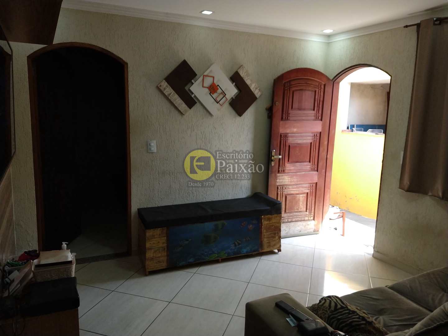 Casa à venda com 3 quartos, 250m² - Foto 2