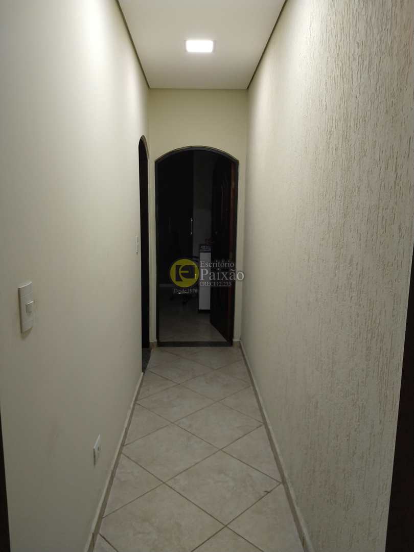 Casa à venda com 3 quartos, 250m² - Foto 6