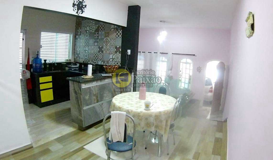 Casa à venda com 2 quartos, 280m² - Foto 5