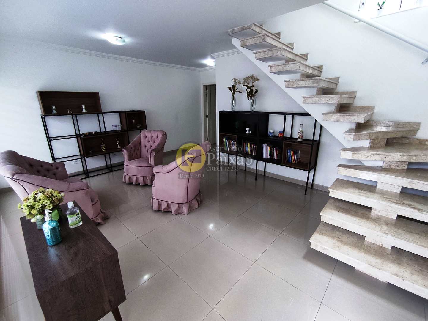 Sobrado à venda com 3 quartos, 120m² - Foto 2