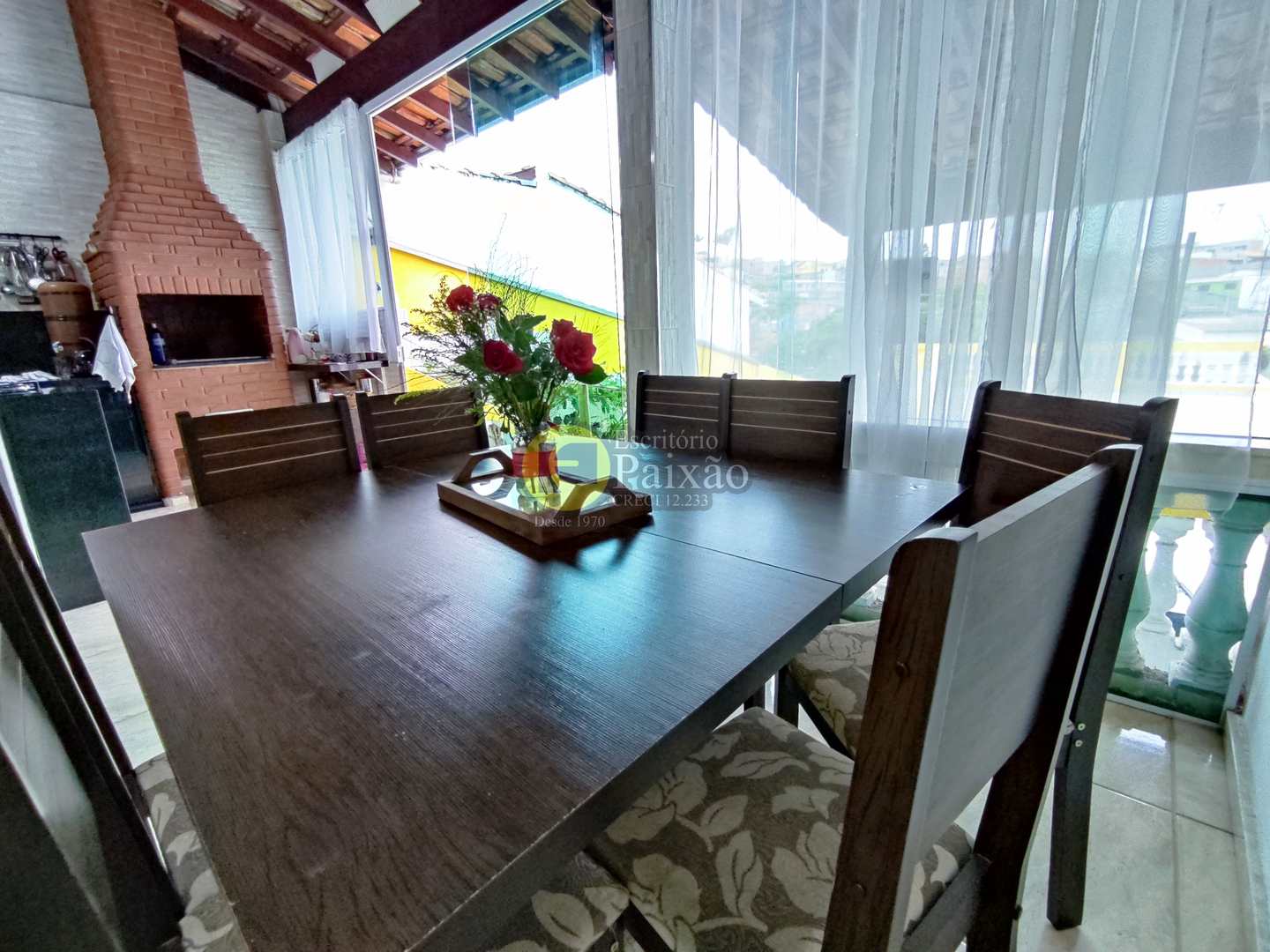 Casa à venda com 3 quartos, 240m² - Foto 3