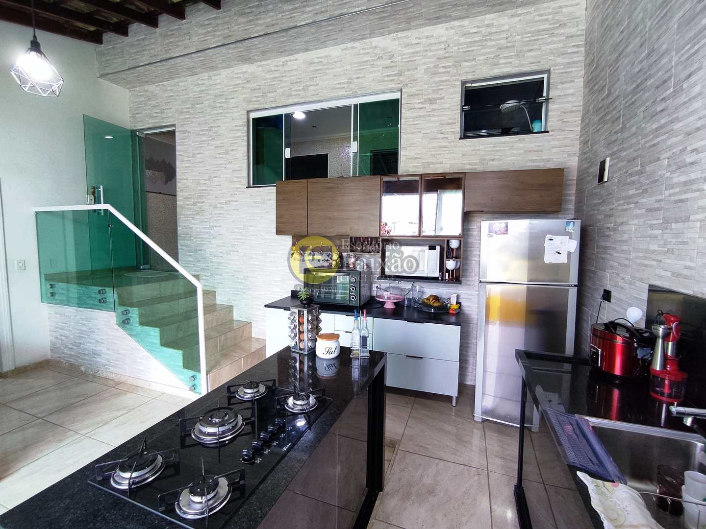 Casa à venda com 3 quartos, 240m² - Foto 4