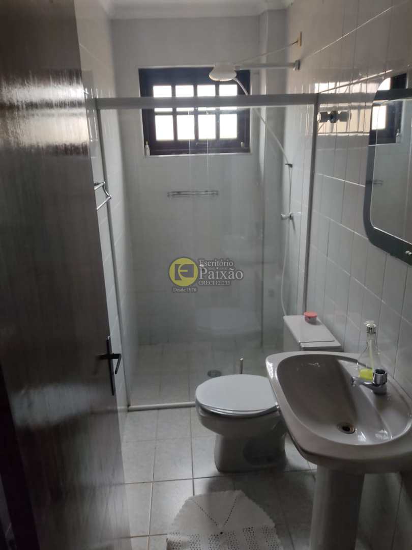 Sobrado à venda com 3 quartos, 500m² - Foto 18