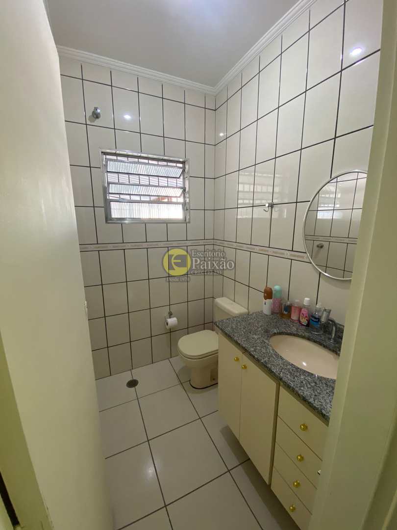 Casa à venda com 5 quartos, 250m² - Foto 16